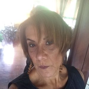 Meet your Posher, Carla